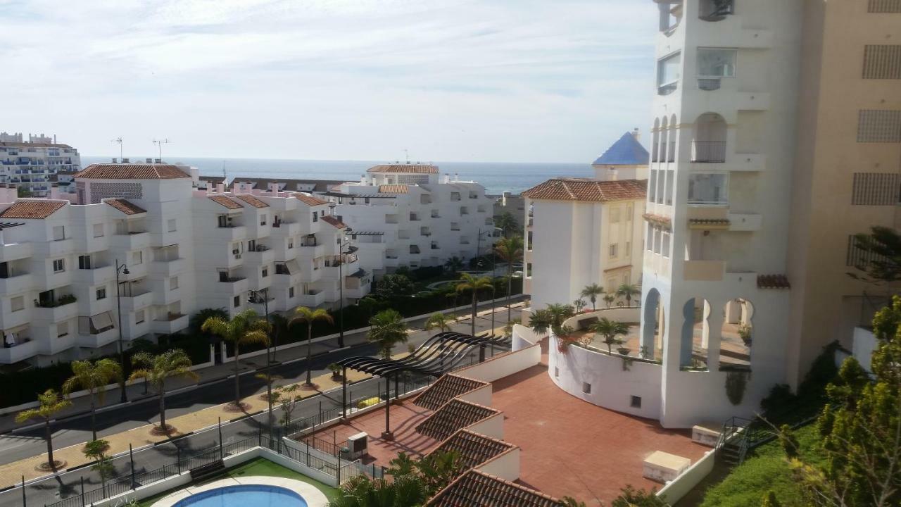 Puerto Deportivo Естепона Екстер'єр фото