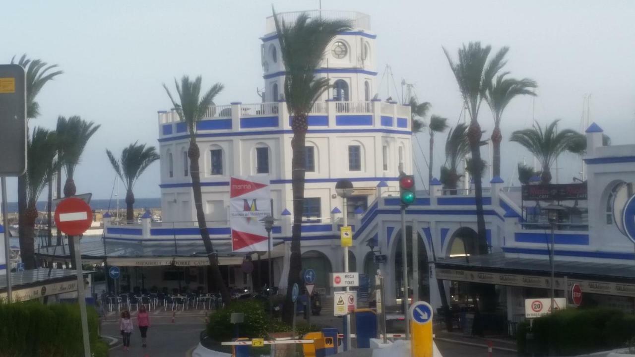 Puerto Deportivo Естепона Екстер'єр фото