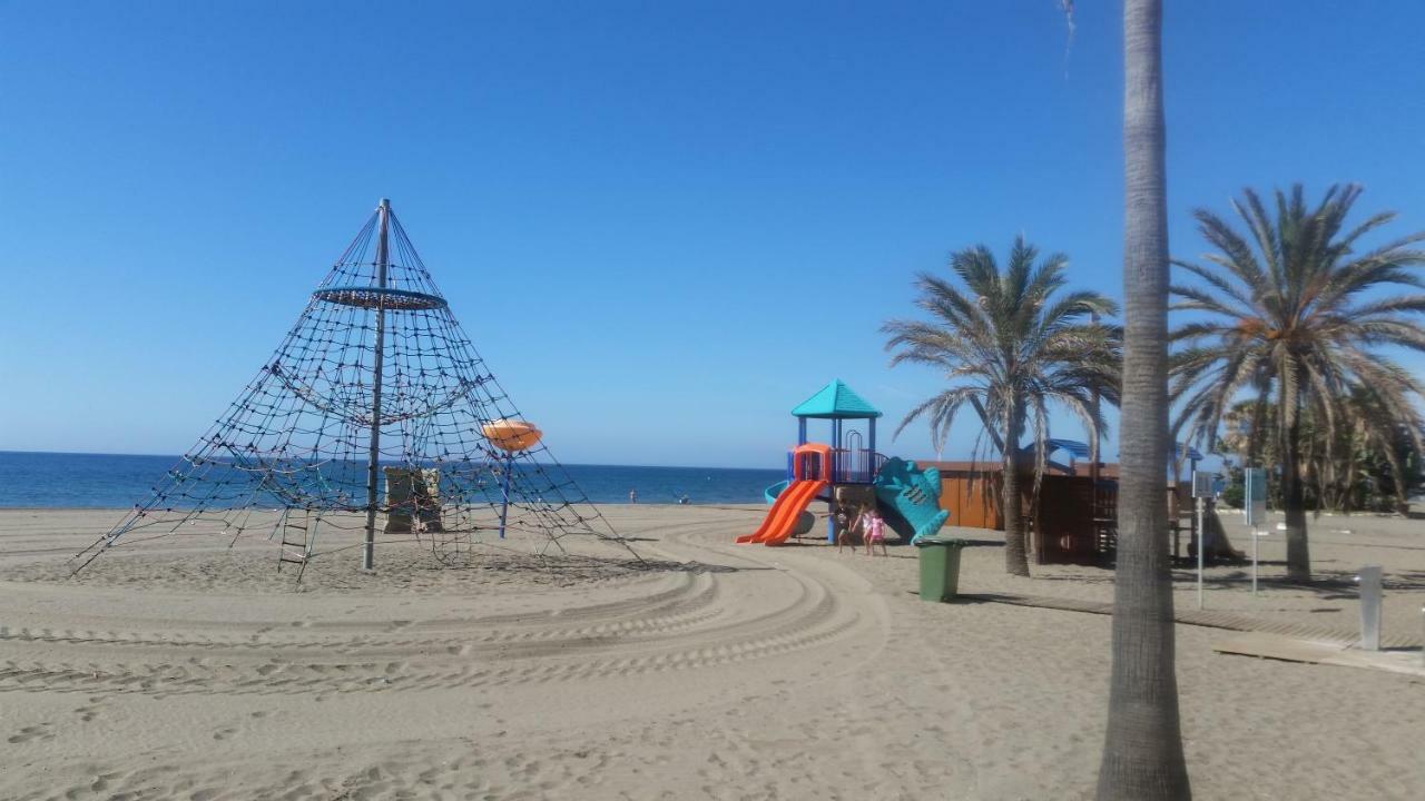 Puerto Deportivo Естепона Екстер'єр фото